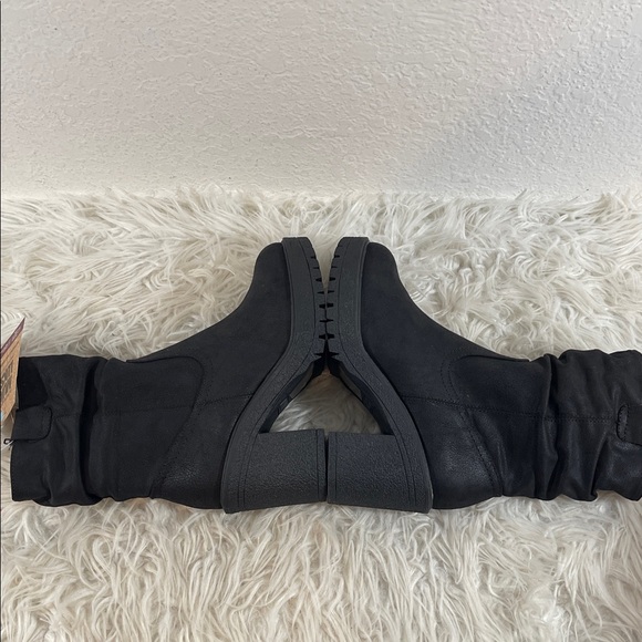 MUK LUKS Women's Riser Pop Boots Black Faux Fur Lining Memory Foam Insole 9 NEW - Picture 9 of 16
